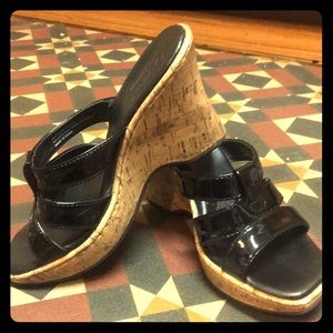 b•o•c Born Concept black wedges